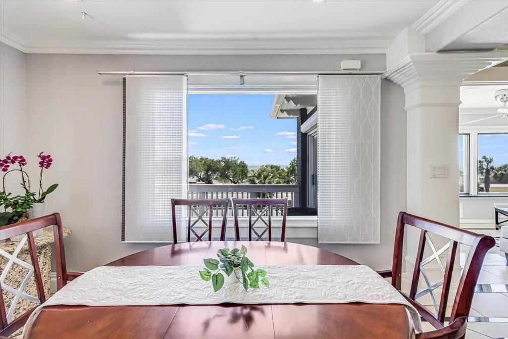 Ocean View With Pool Casa De Joy Dos Upstairs Unit Holiday home