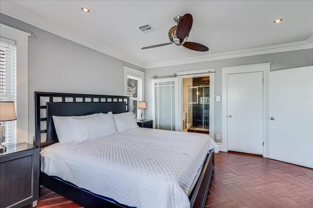 Ocean View With Pool Casa De Joy Dos Upstairs Unit Holiday home *